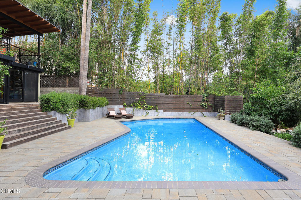 1121 Buena Vista Street