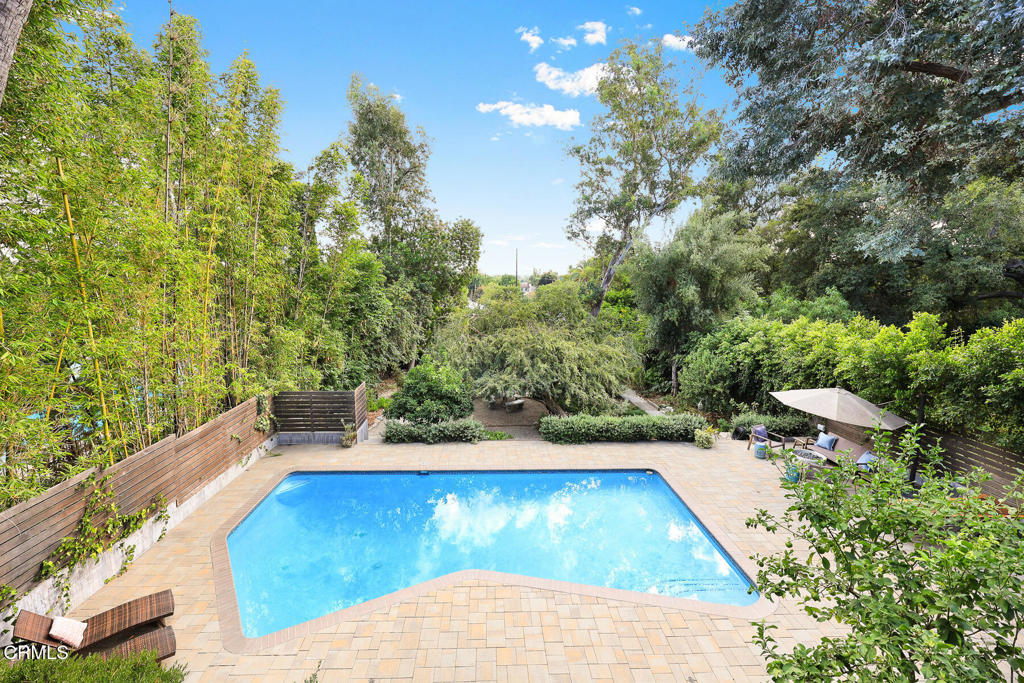 1121 Buena Vista Street