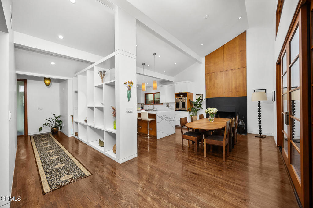 1121 Buena Vista Street