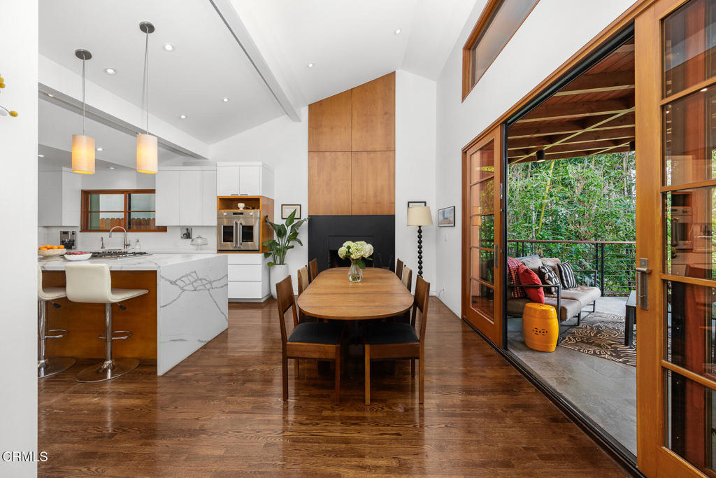 1121 Buena Vista Street