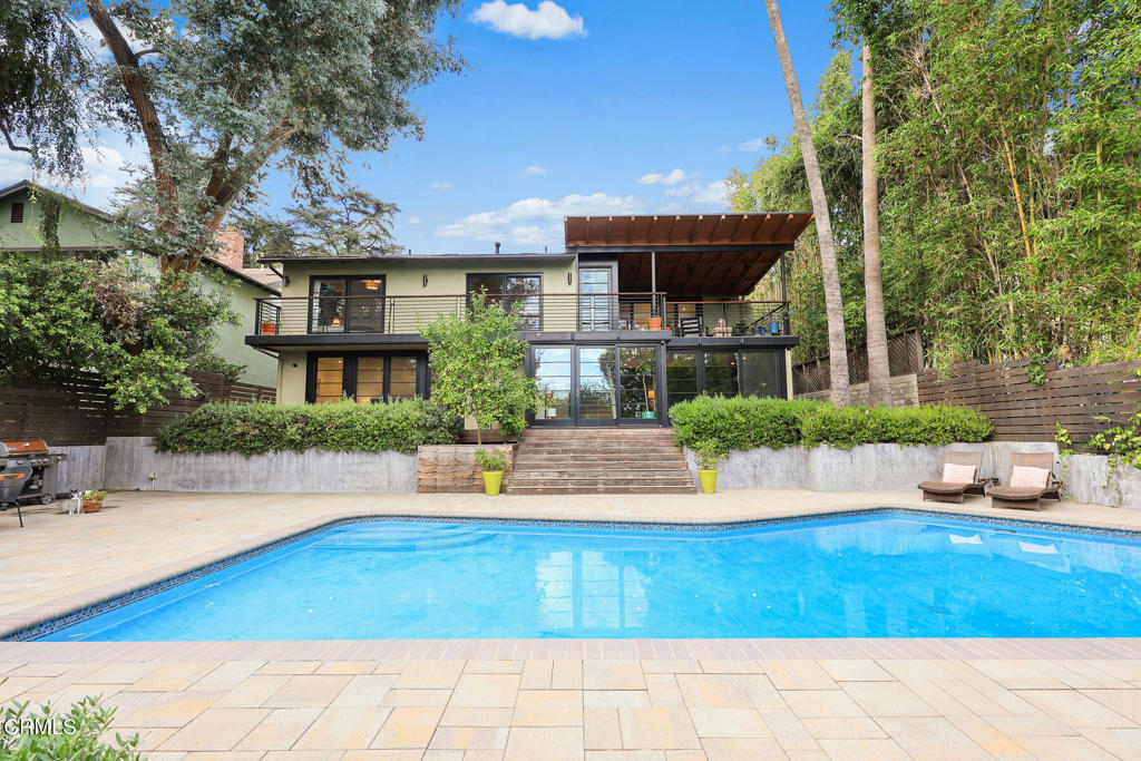 1121 Buena Vista Street