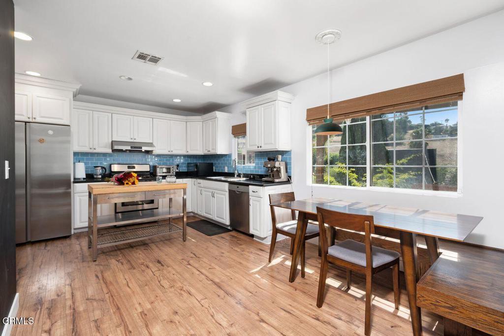 3847 Sunbeam Drive