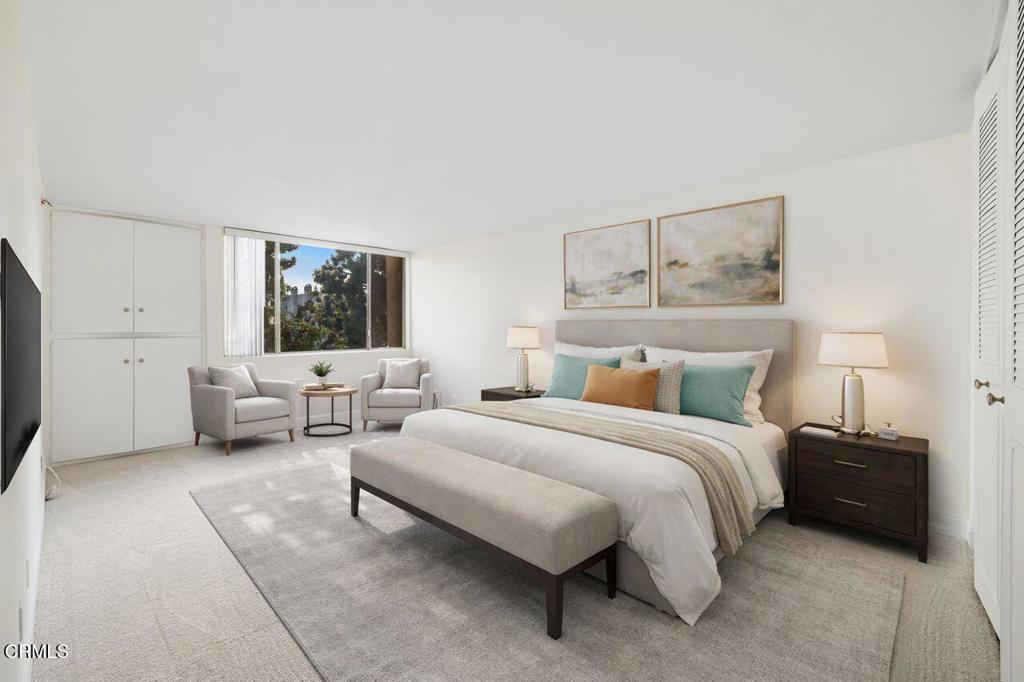 5411 Tyrone Avenue 202