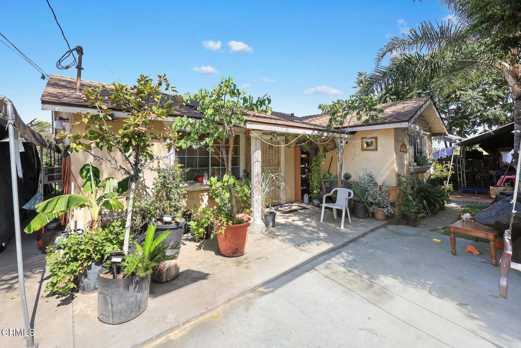 9733 Rio Hondo Parkway