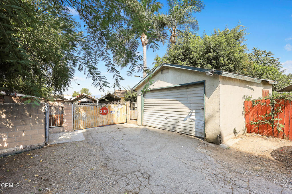 9733 Rio Hondo Parkway