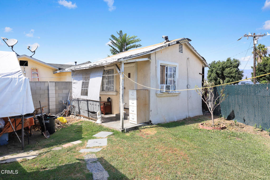 9733 Rio Hondo Parkway