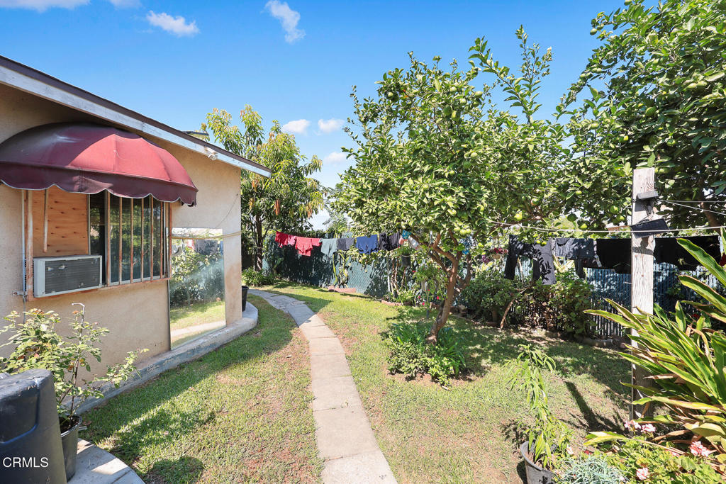 9733 Rio Hondo Parkway