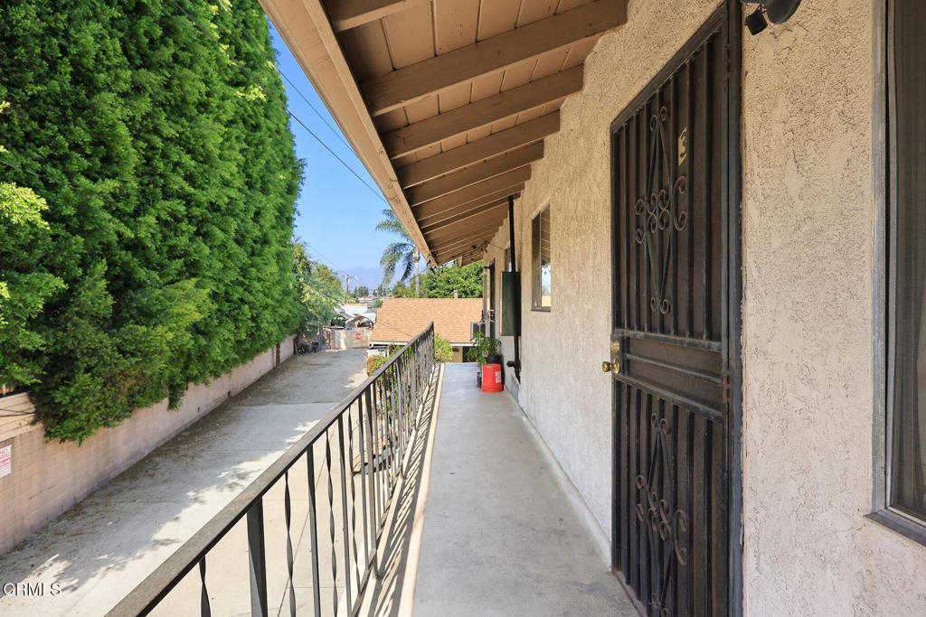 9733 Rio Hondo Parkway