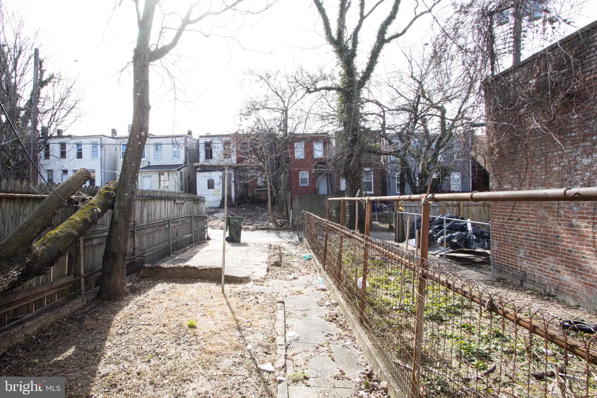 2127 FAIRMOUNT AVENUE