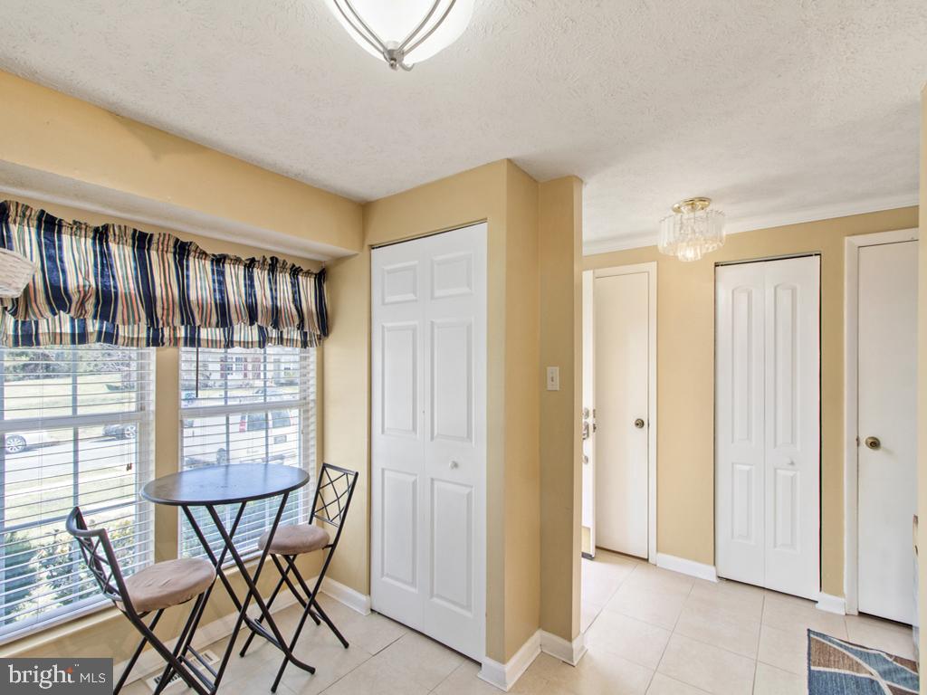 18 IVY OAK COURT