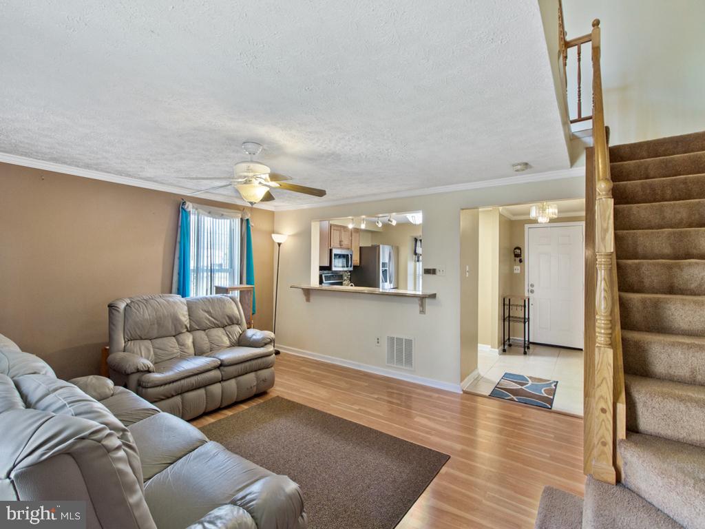 18 IVY OAK COURT