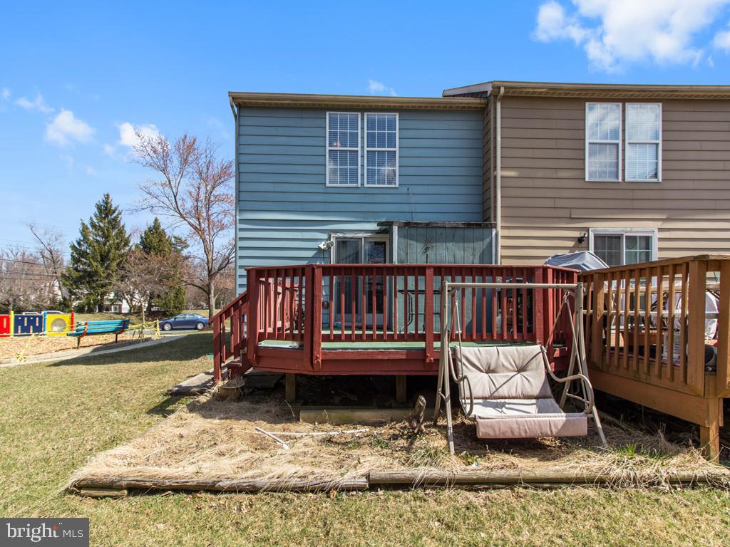 18 IVY OAK COURT