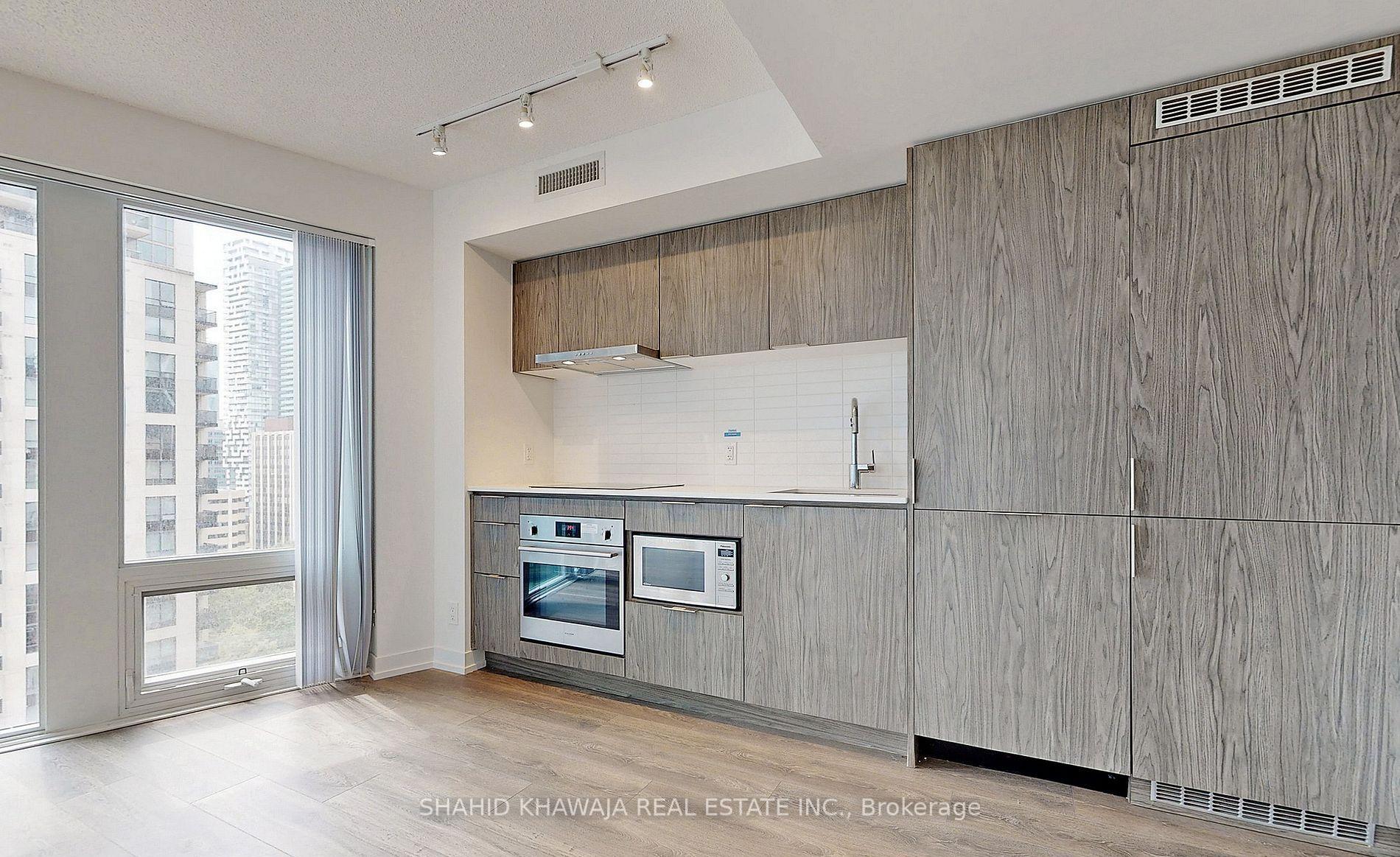 60 Shuter Street 1702