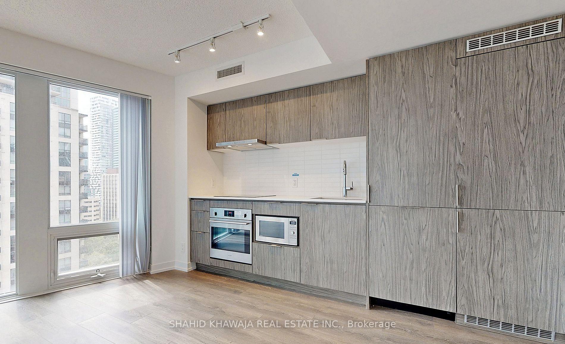 60 Shuter Street 1702