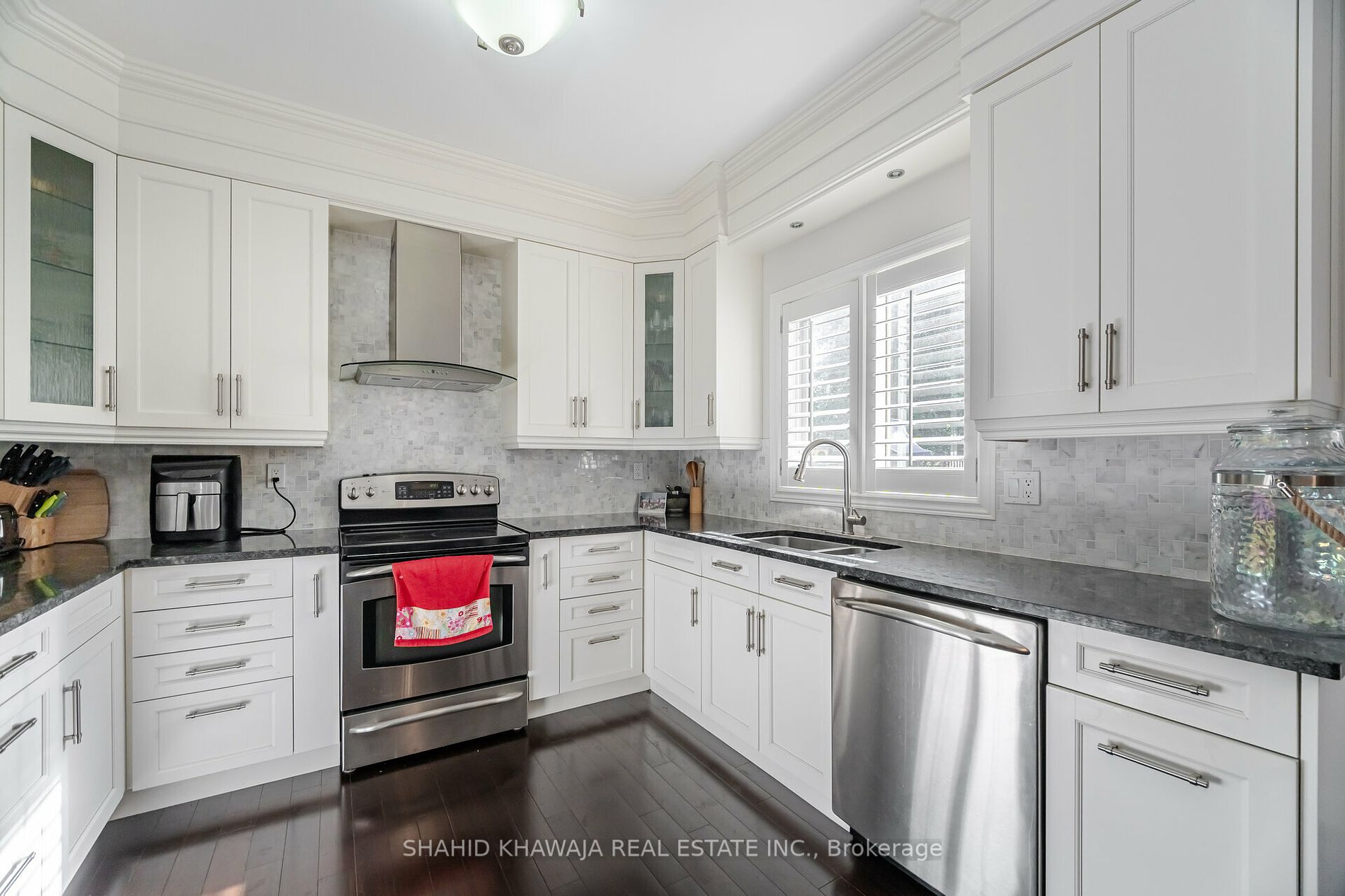 180 Bothwell Cres