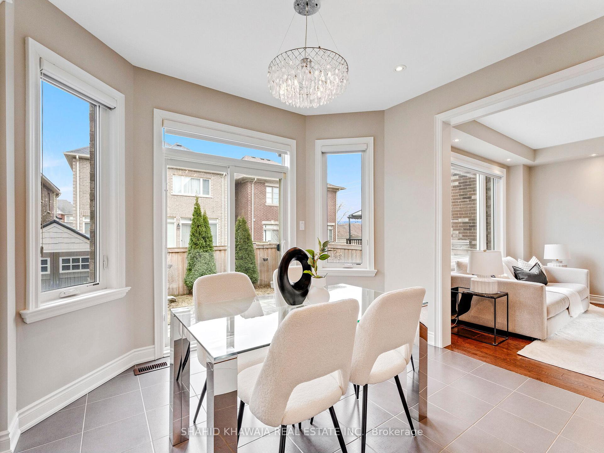 3986 Worthview Place