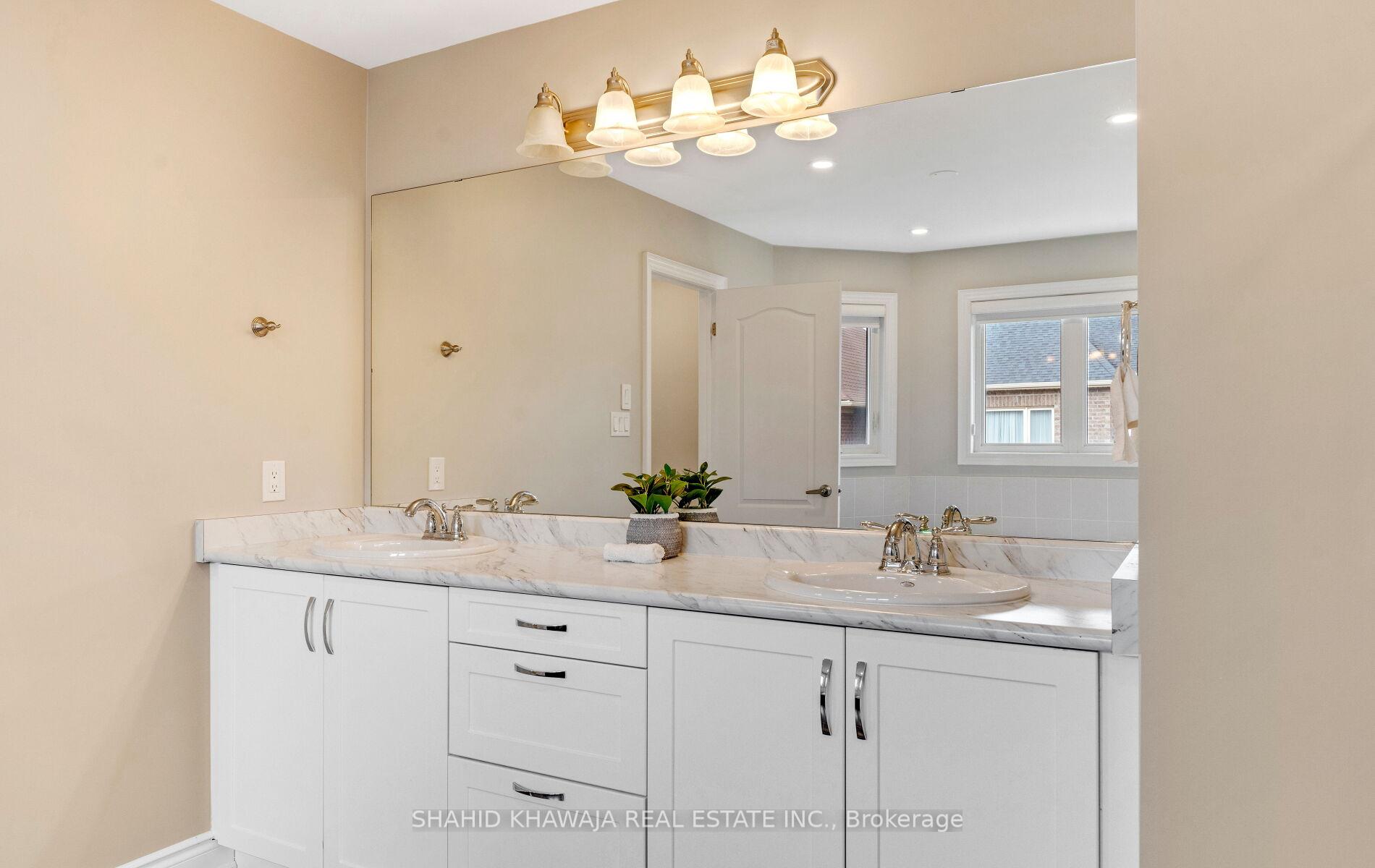 3986 Worthview Place