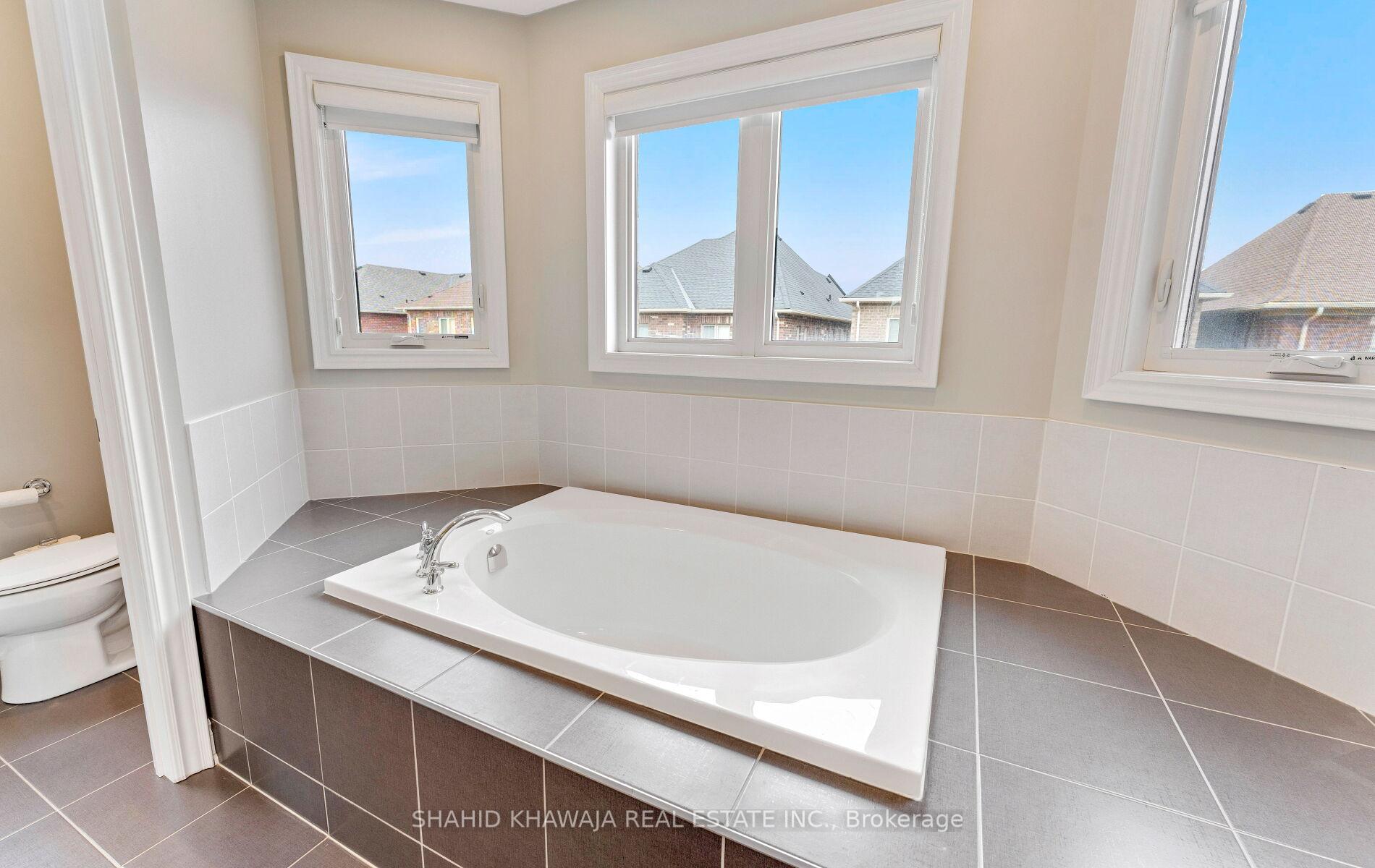 3986 Worthview Place