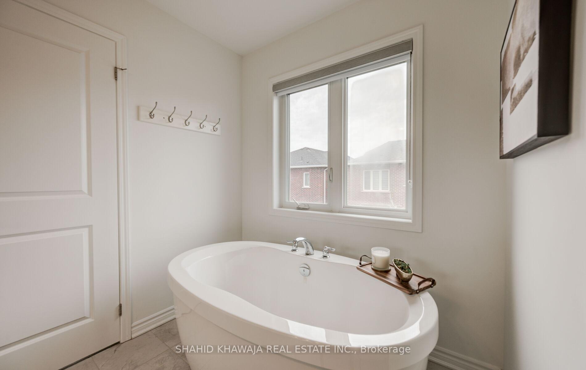 1407 Buckthorn Gardens