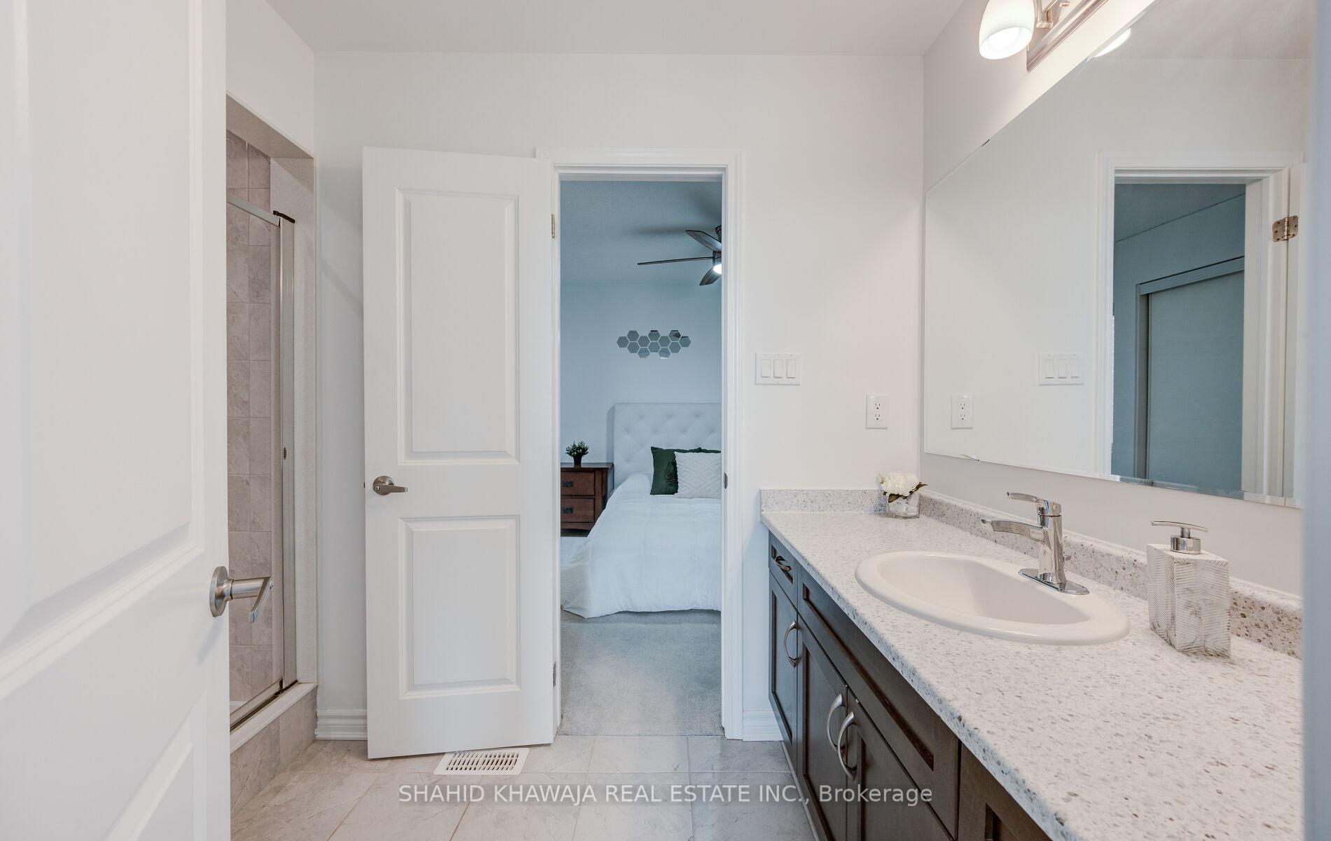 1407 Buckthorn Gardens