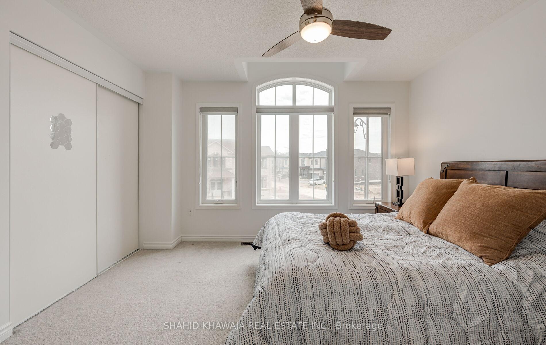 1407 Buckthorn Gardens
