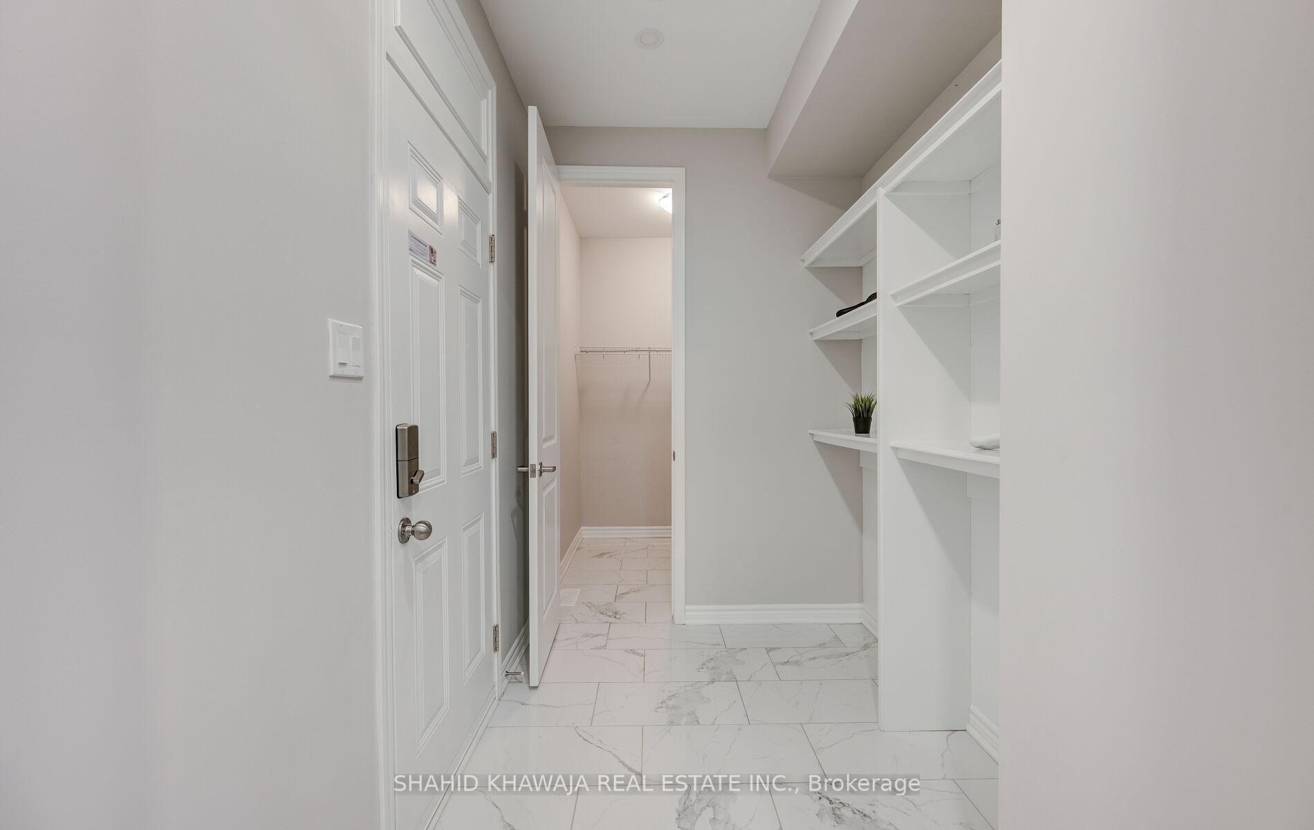 1407 Buckthorn Gardens