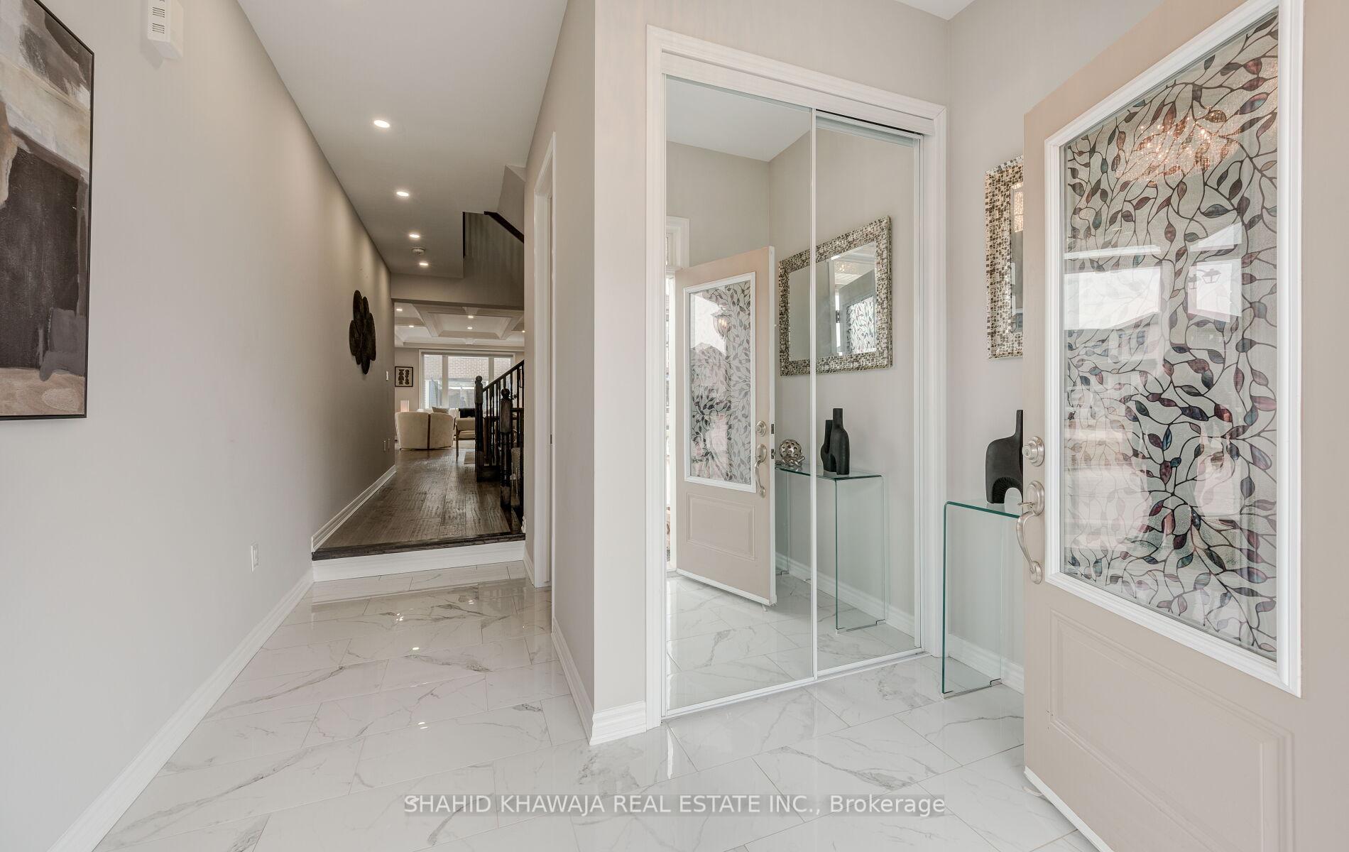 1407 Buckthorn Gardens