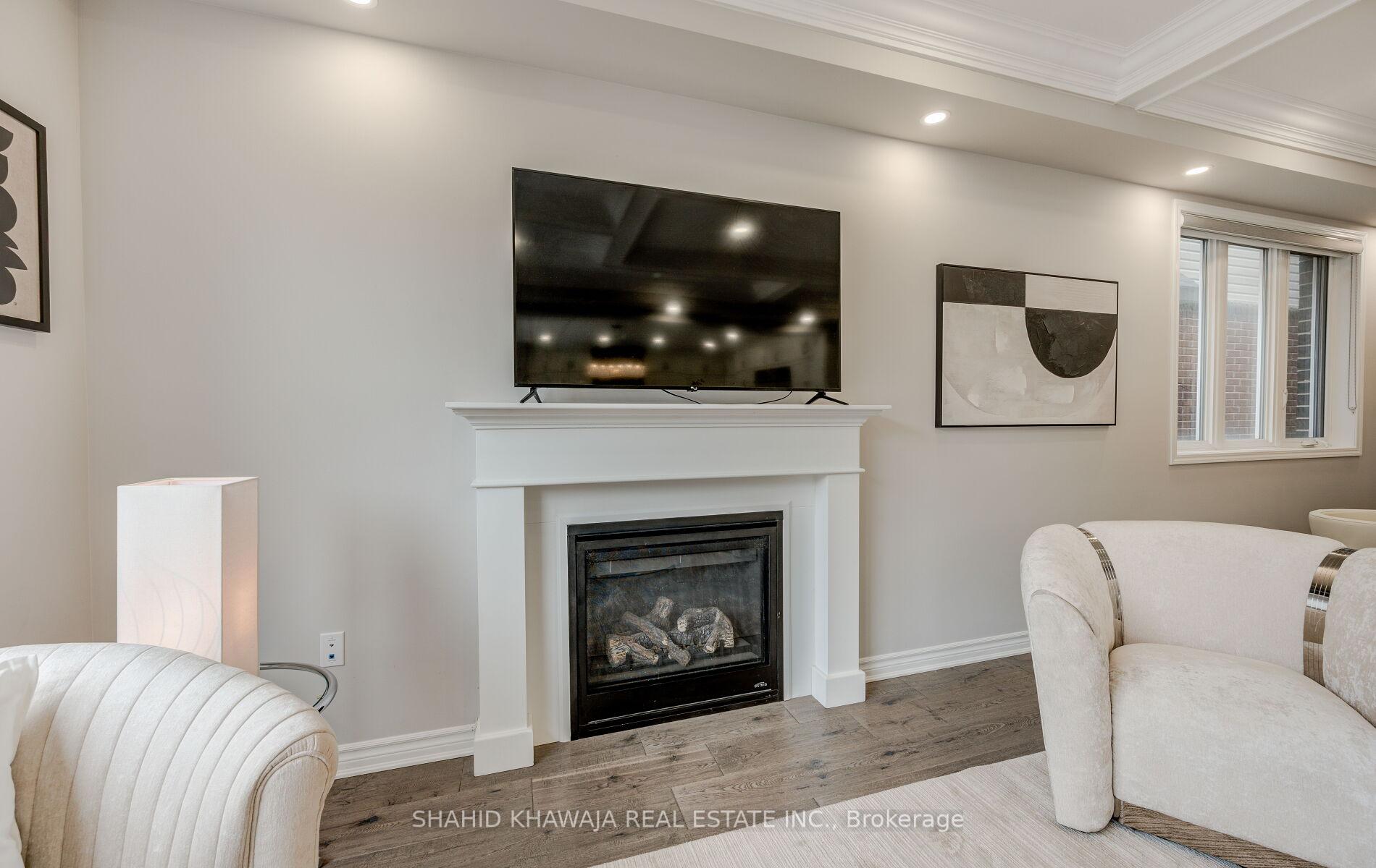 1407 Buckthorn Gardens