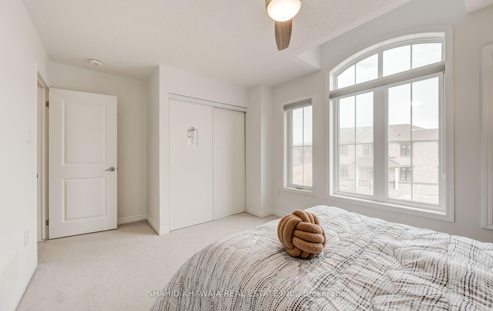 1407 Buckthorn Gardens