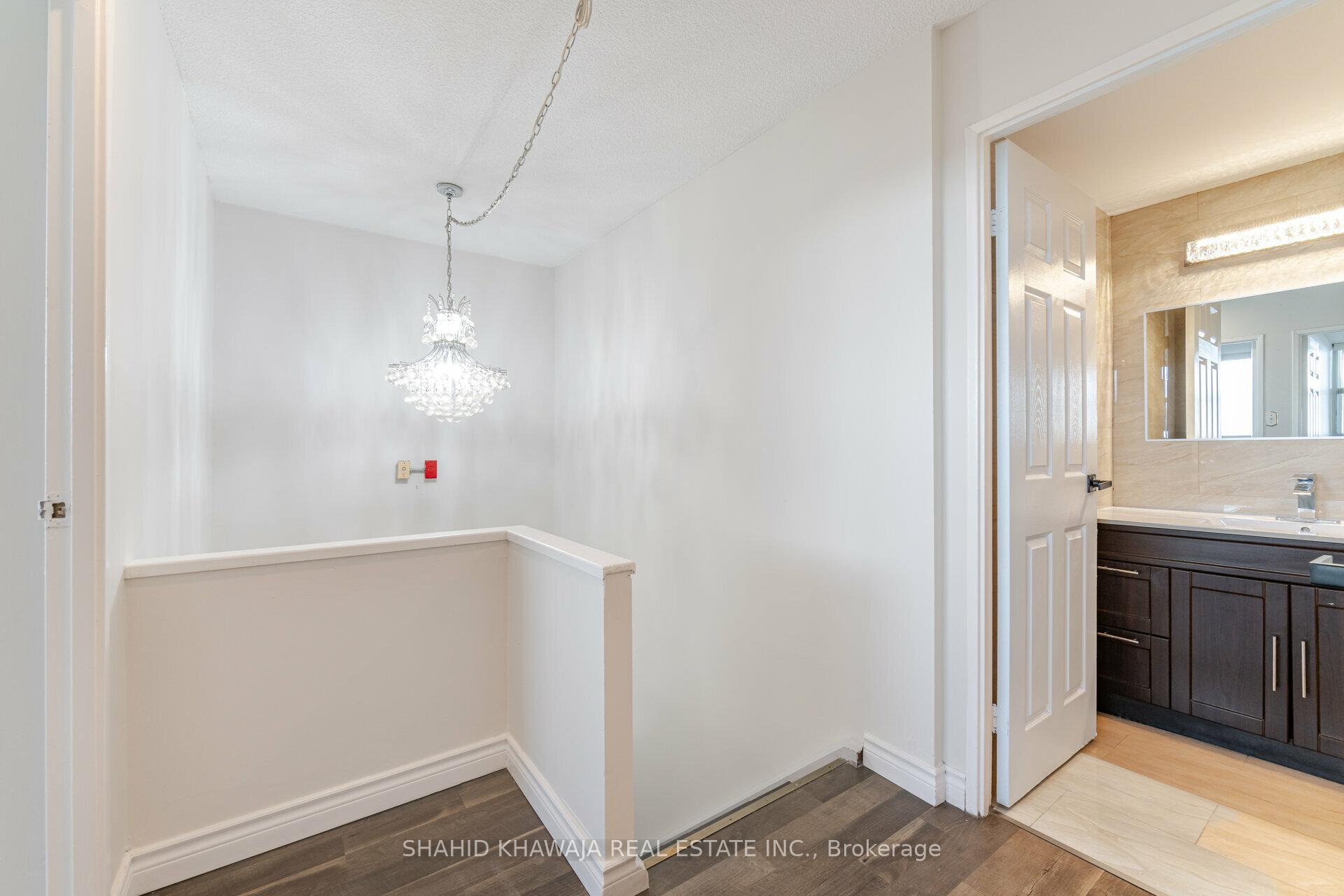 #721 - 2121 Roche Court Unit: 721