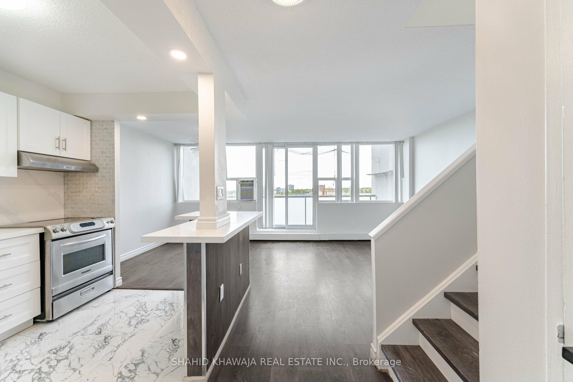 #721 - 2121 Roche Court Unit: 721