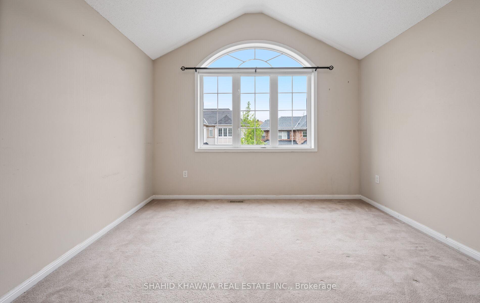 566 Hood Terrace