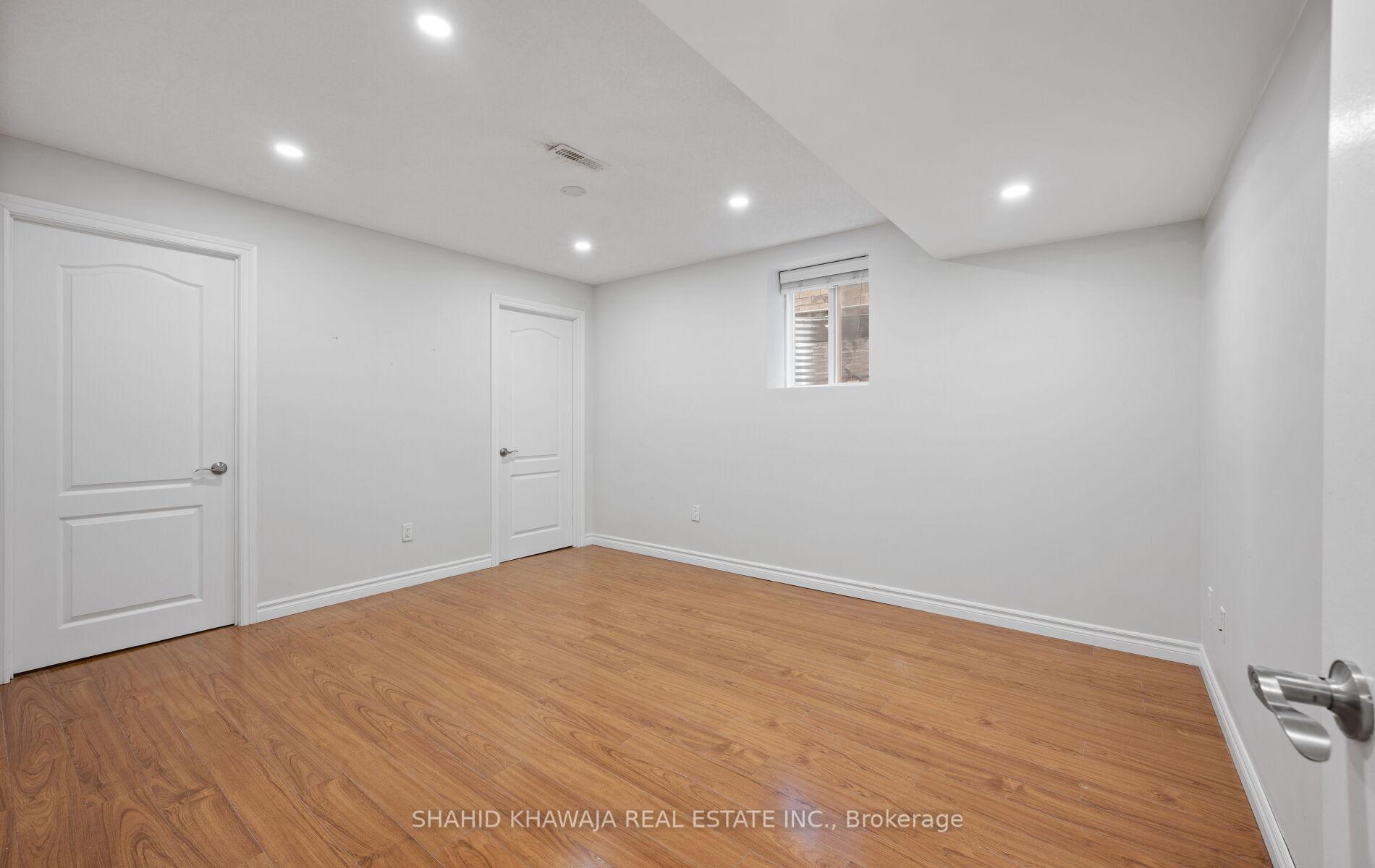 566 Hood Terrace