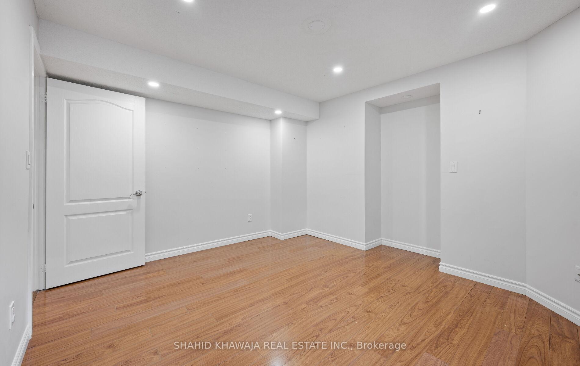 566 Hood Terrace