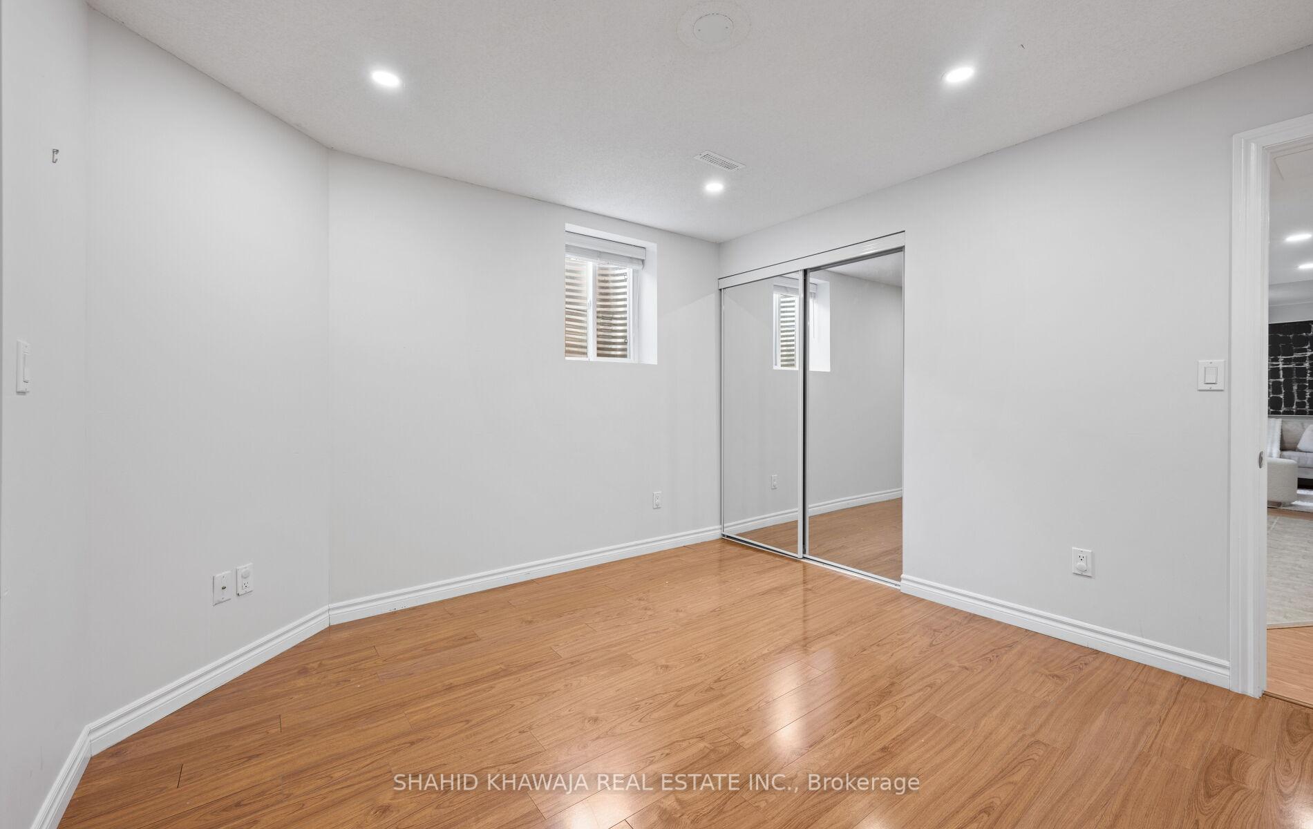 566 Hood Terrace
