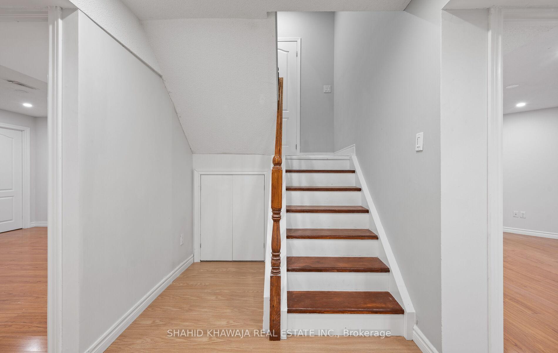 566 Hood Terrace