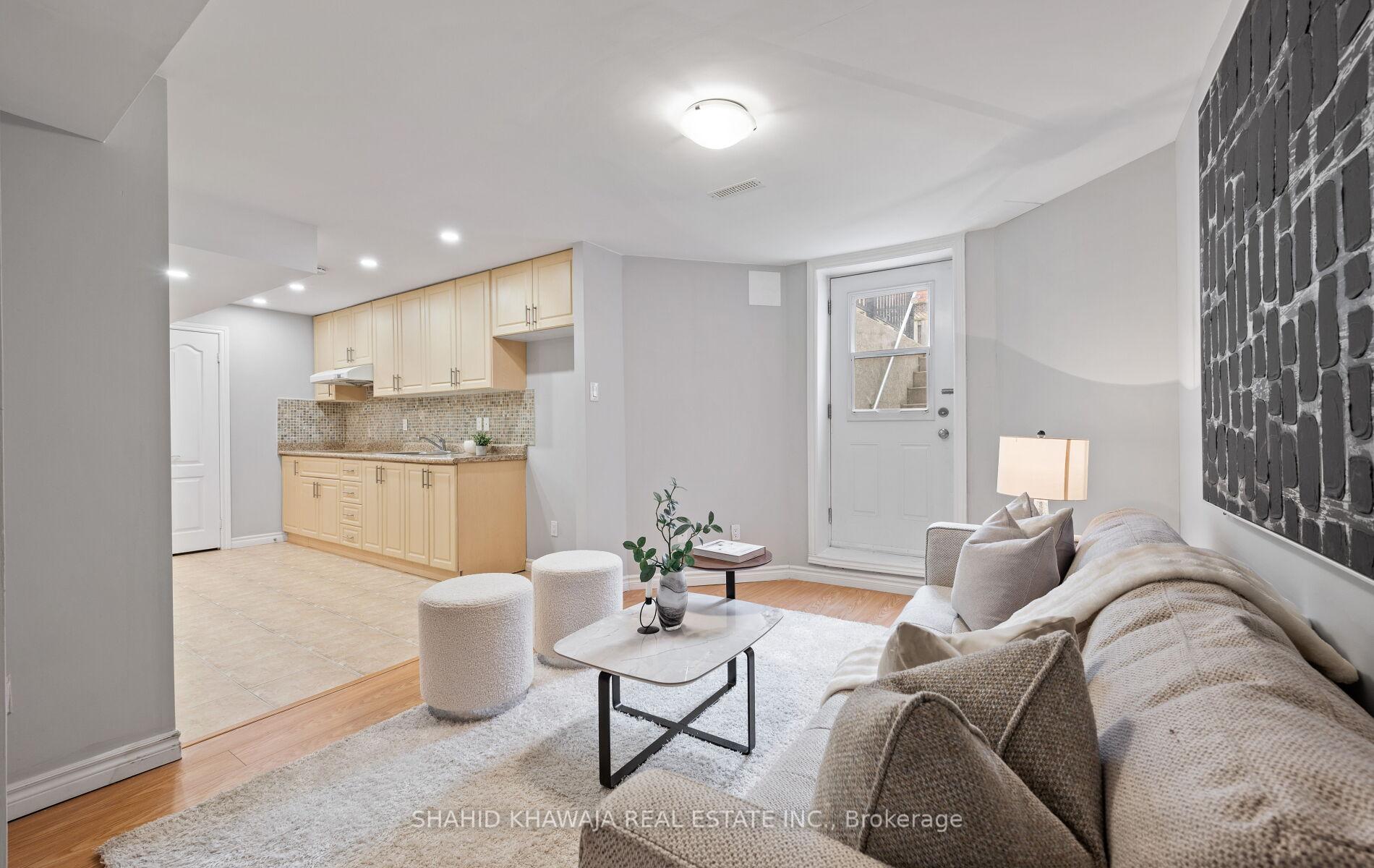 566 Hood Terrace