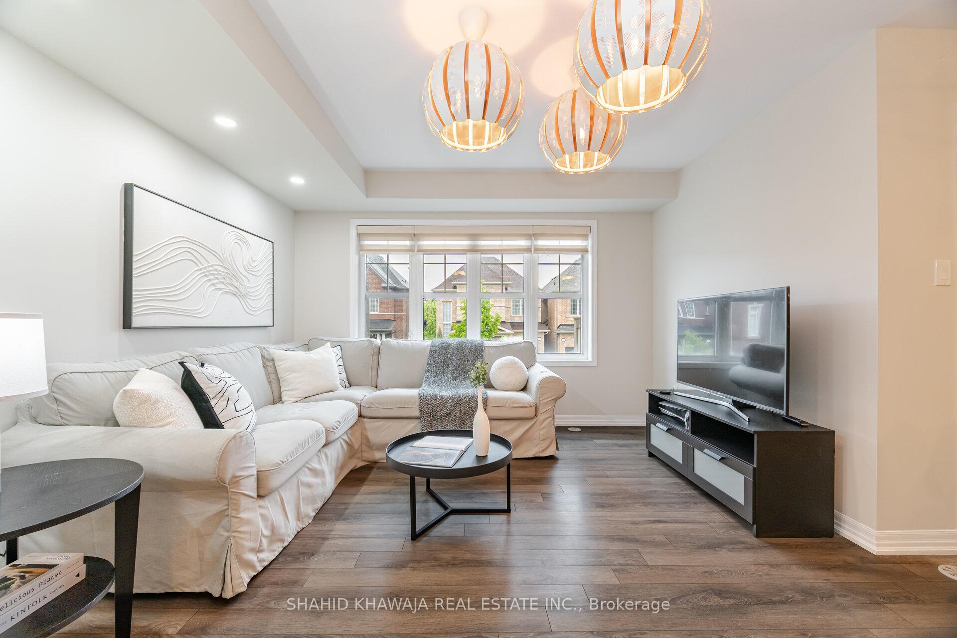 3078 Gardenia Gate