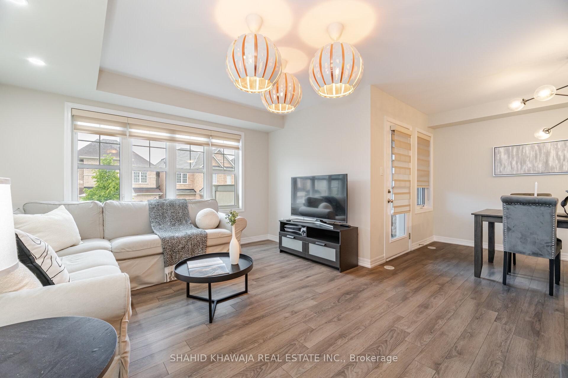 3078 Gardenia Gate