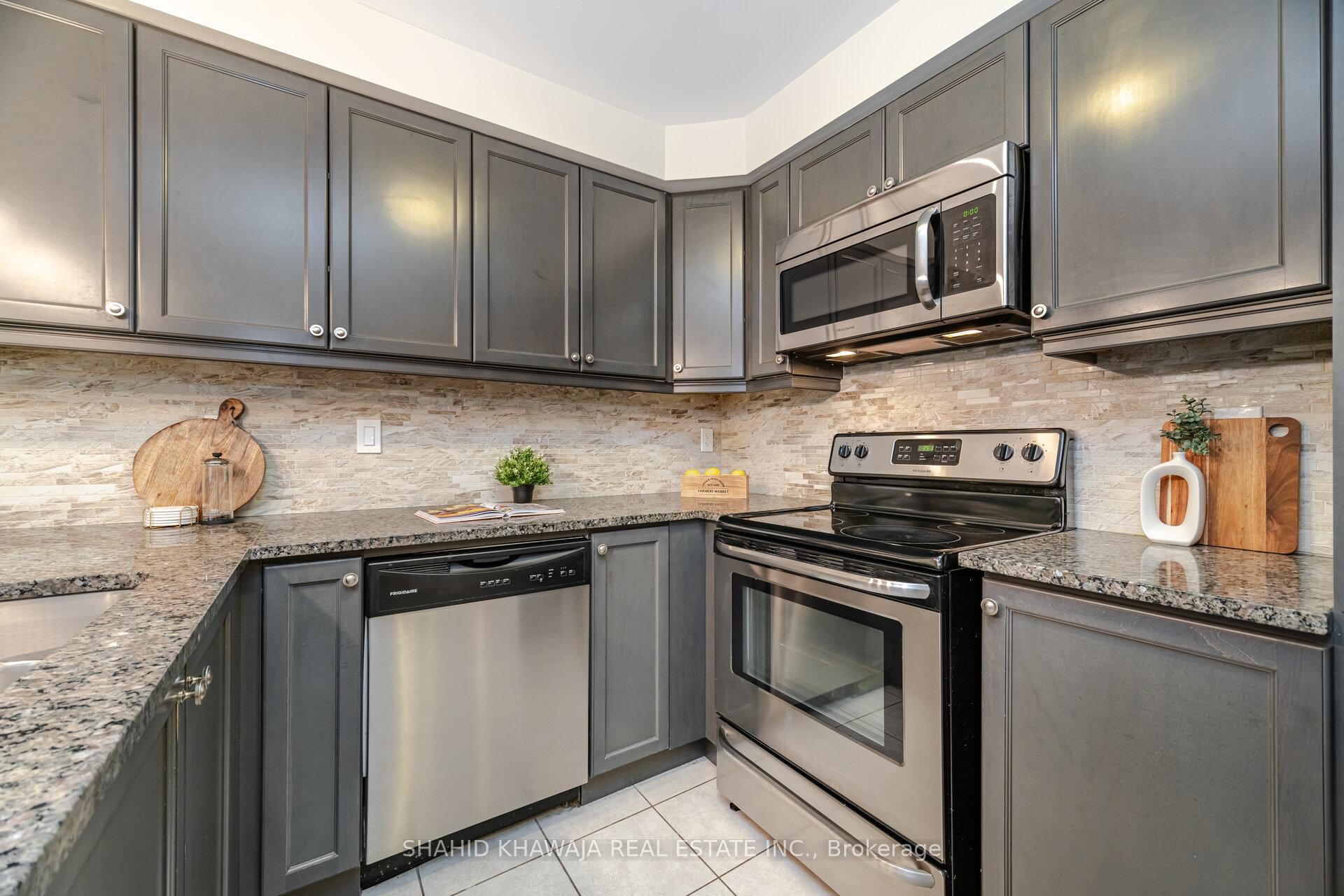 3078 Gardenia Gate