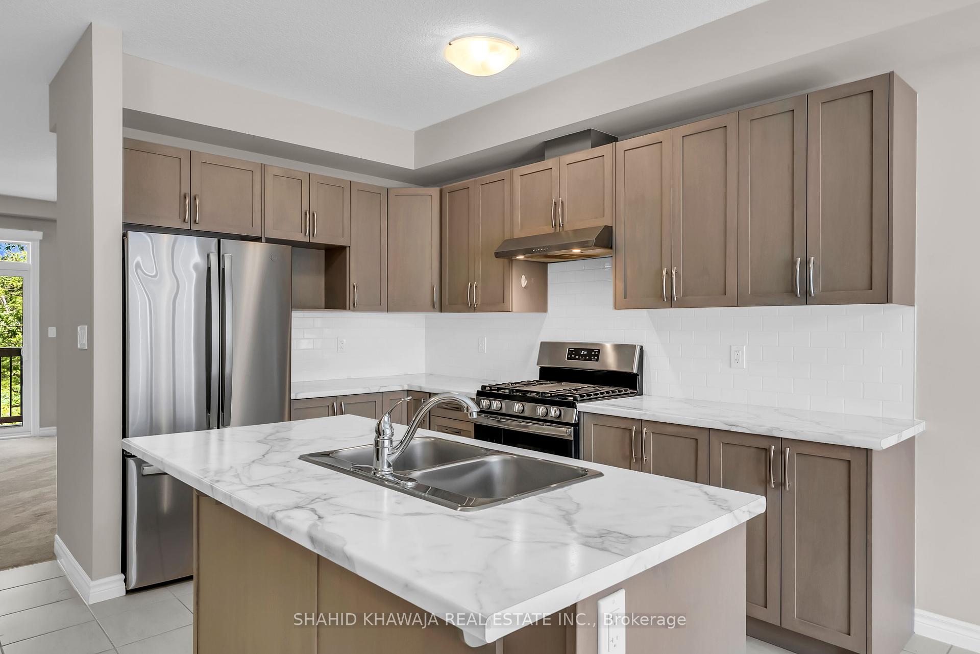 #Unit 23 - 445 Ontario Street