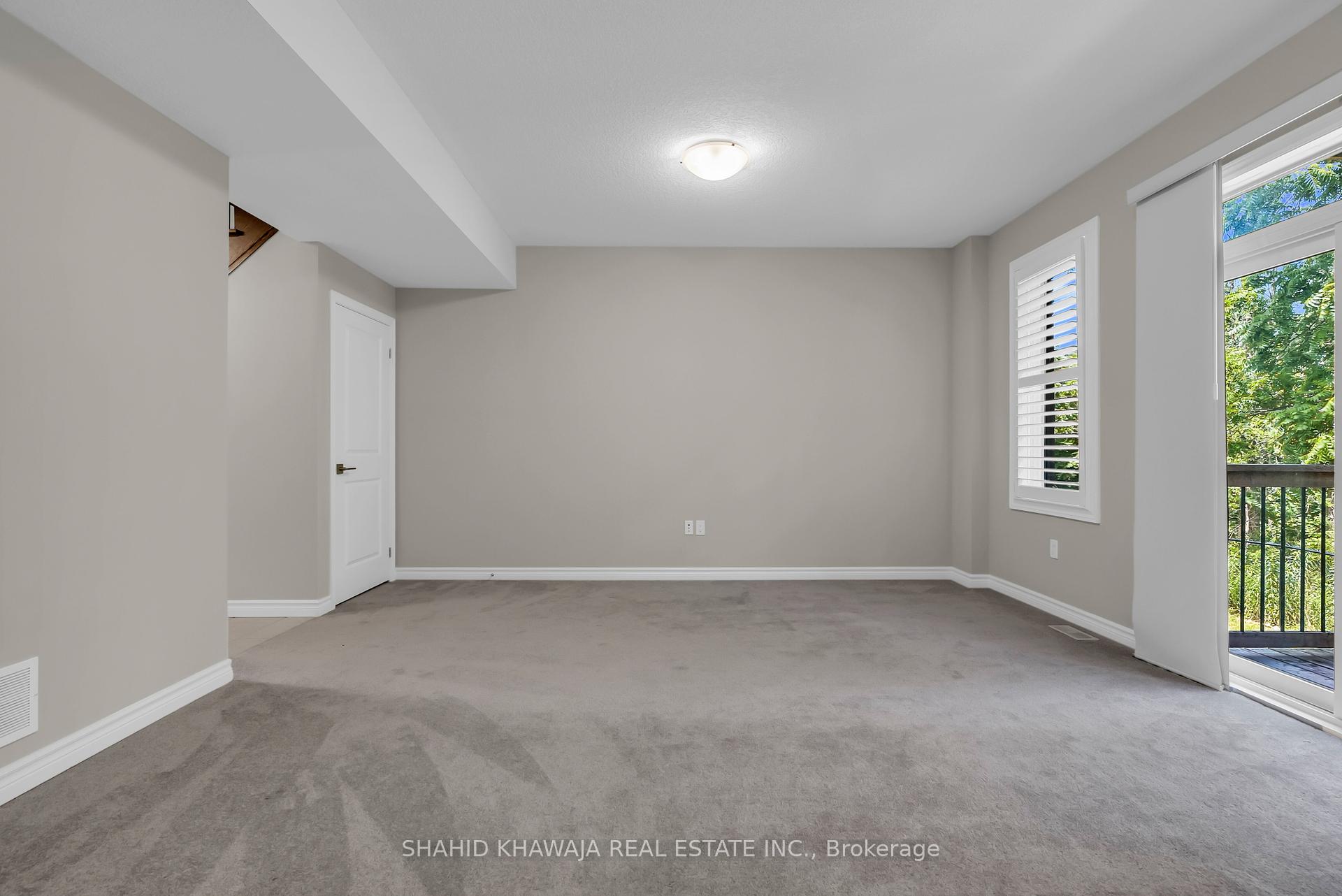#Unit 23 - 445 Ontario Street