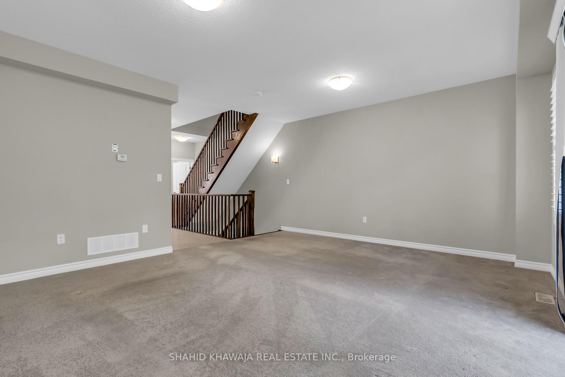 #Unit 23 - 445 Ontario Street