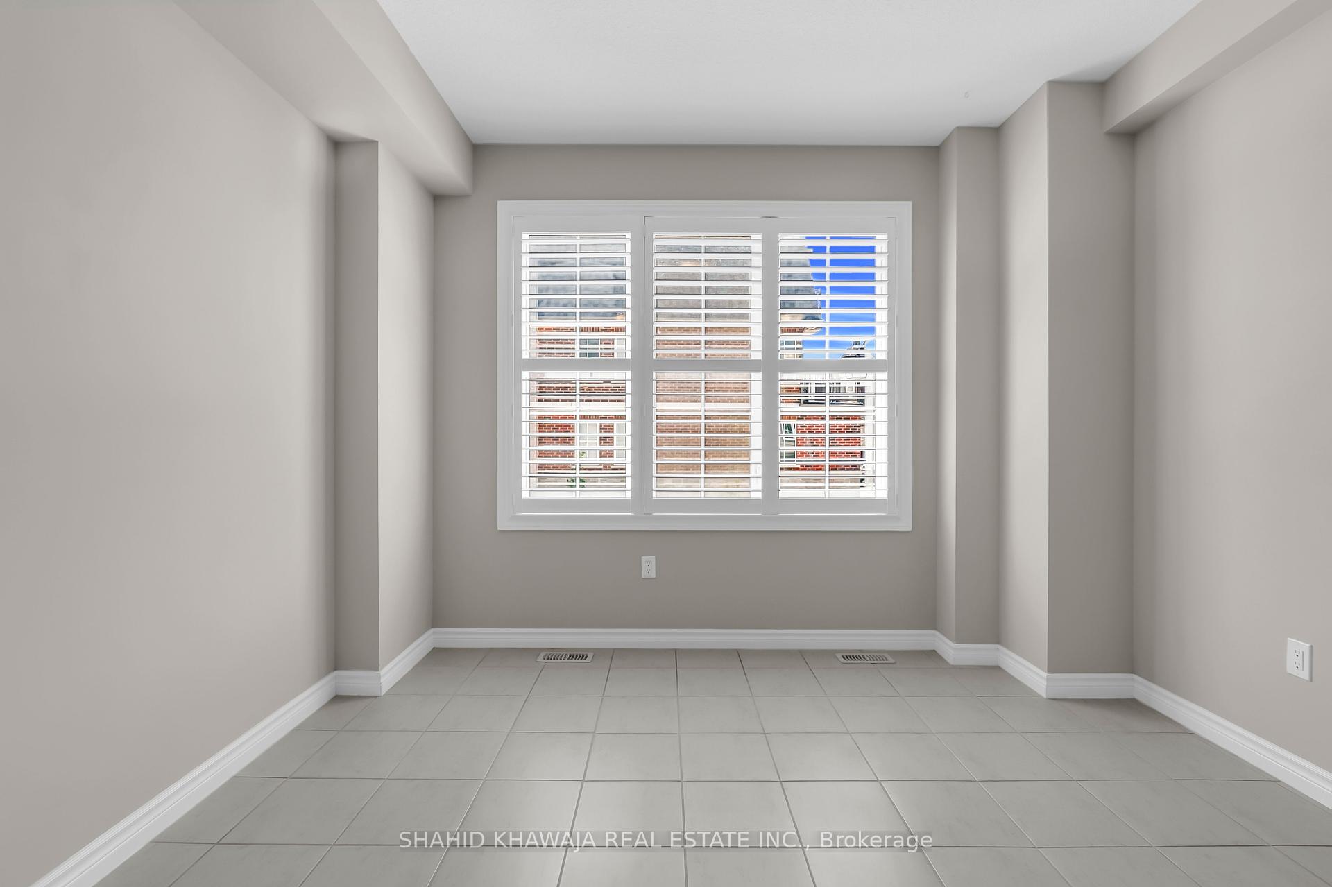 #Unit 23 - 445 Ontario Street