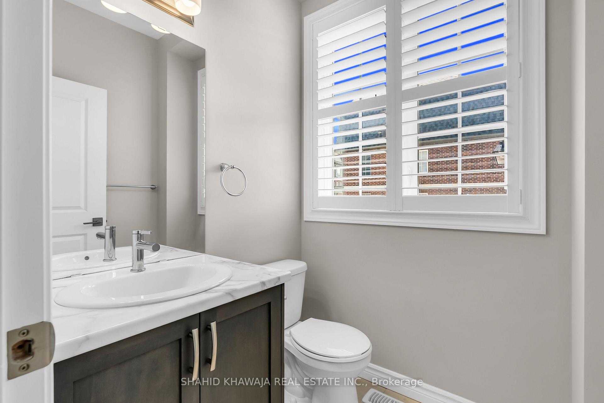 #Unit 23 - 445 Ontario Street
