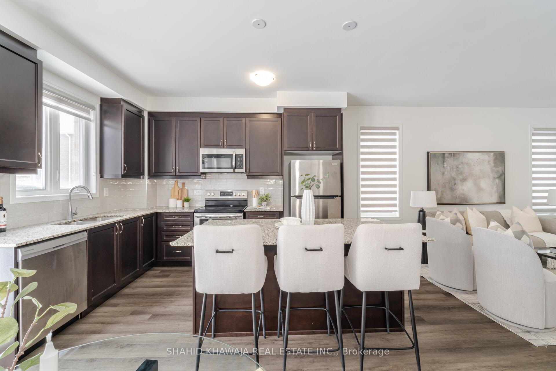 1564 Moira Crescent