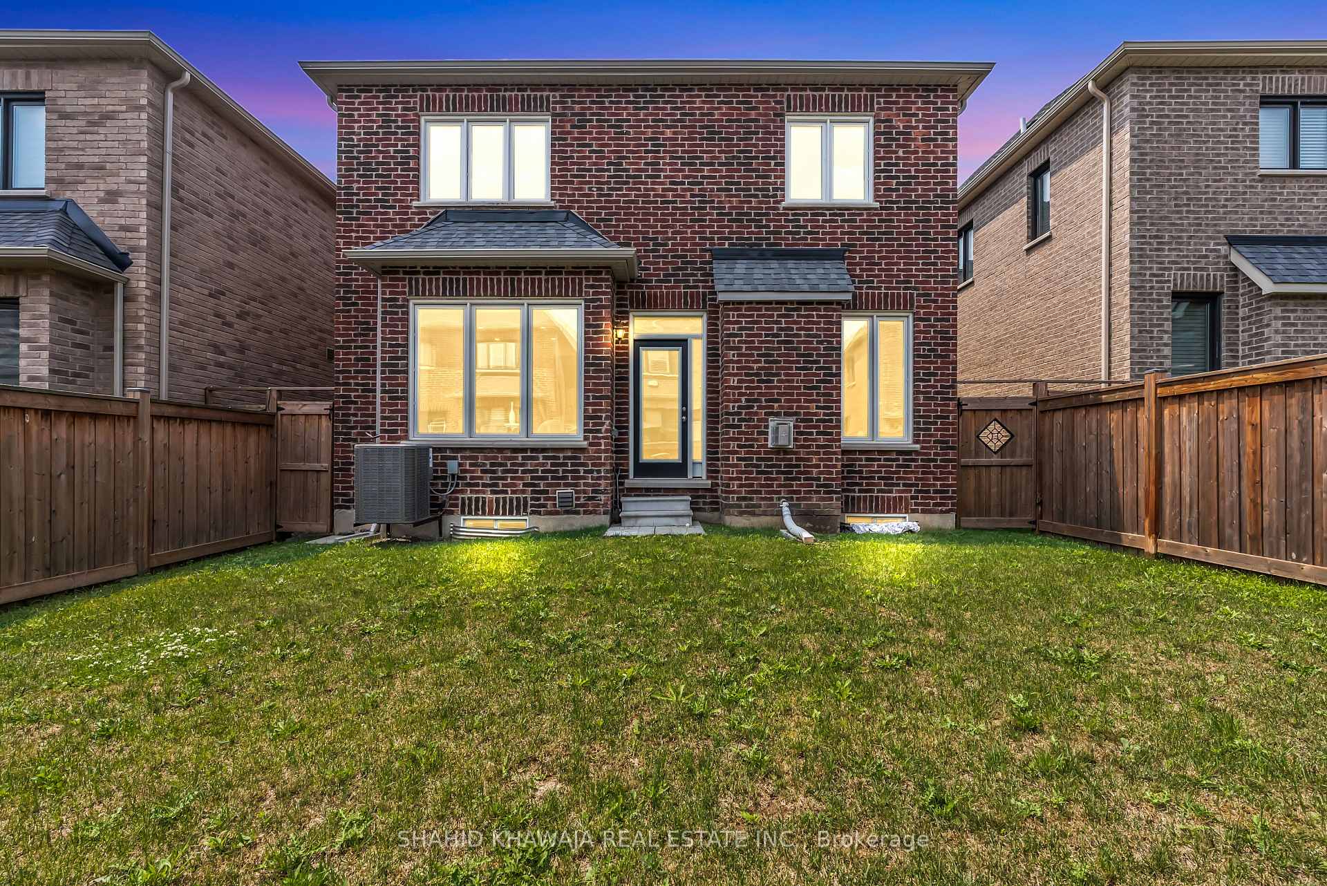 1221 Raspberry Terrace