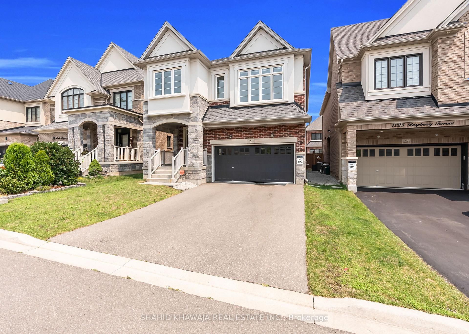 1221 Raspberry Terrace