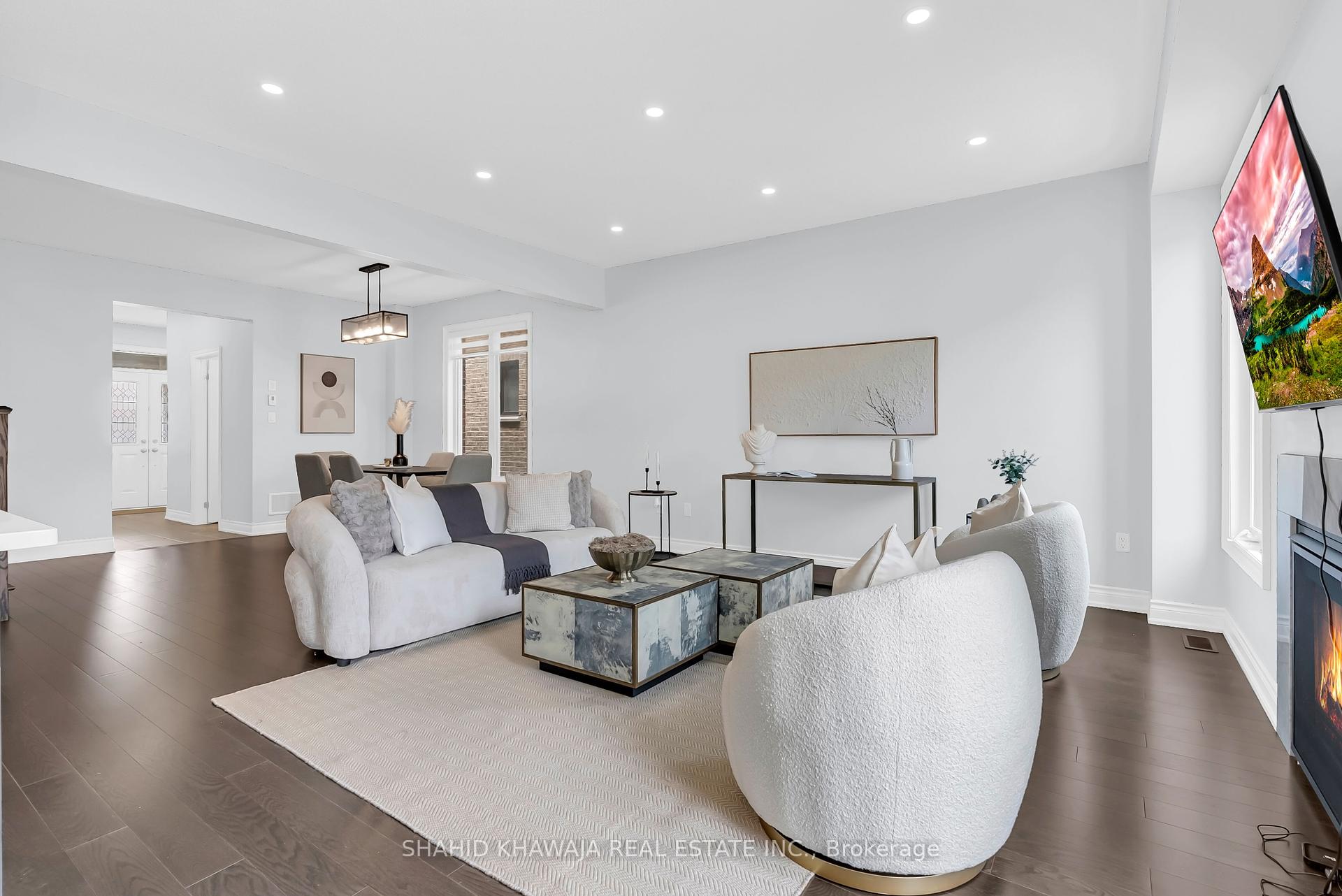 1221 Raspberry Terrace