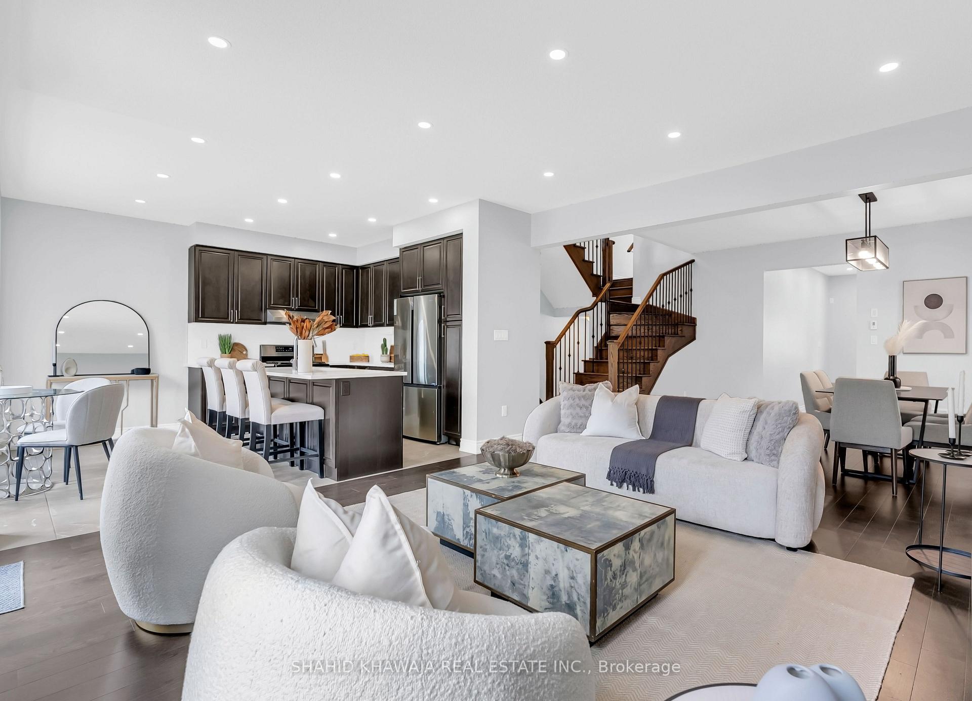 1221 Raspberry Terrace